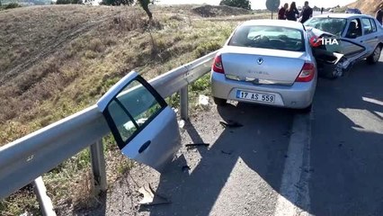 İki otomobil kafa kafaya çarpıştı: 5 yaralı