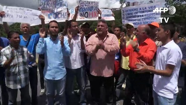 Venezuelans protest against lack of basic services