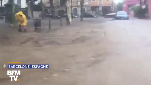 Des trombes d'eau transforment les rues de Barcelone en rivières