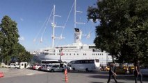 Dünyanın en büyük yelkenli yolcu gemisi Sarayburnu Limanı'na demirledi - İSTANBUL
