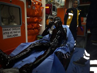 Günün kahramanlık haberi Ordu'dan...Kediyi kurtarmak için fuel-oil dolu kuyuya girdi