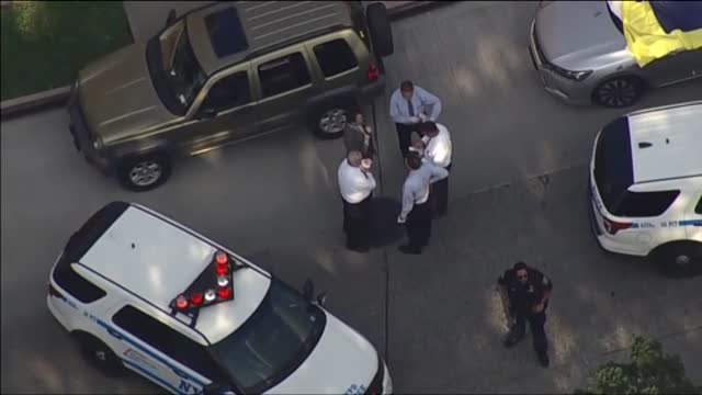 Mueren dos niños pequeños en Nueva York tras ser olvidados por su padre en el coche