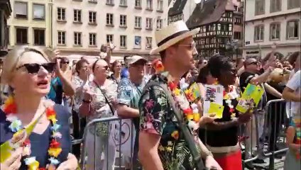 Collectif Métissé fait danser son public à la Grande braderie de Strasbourg