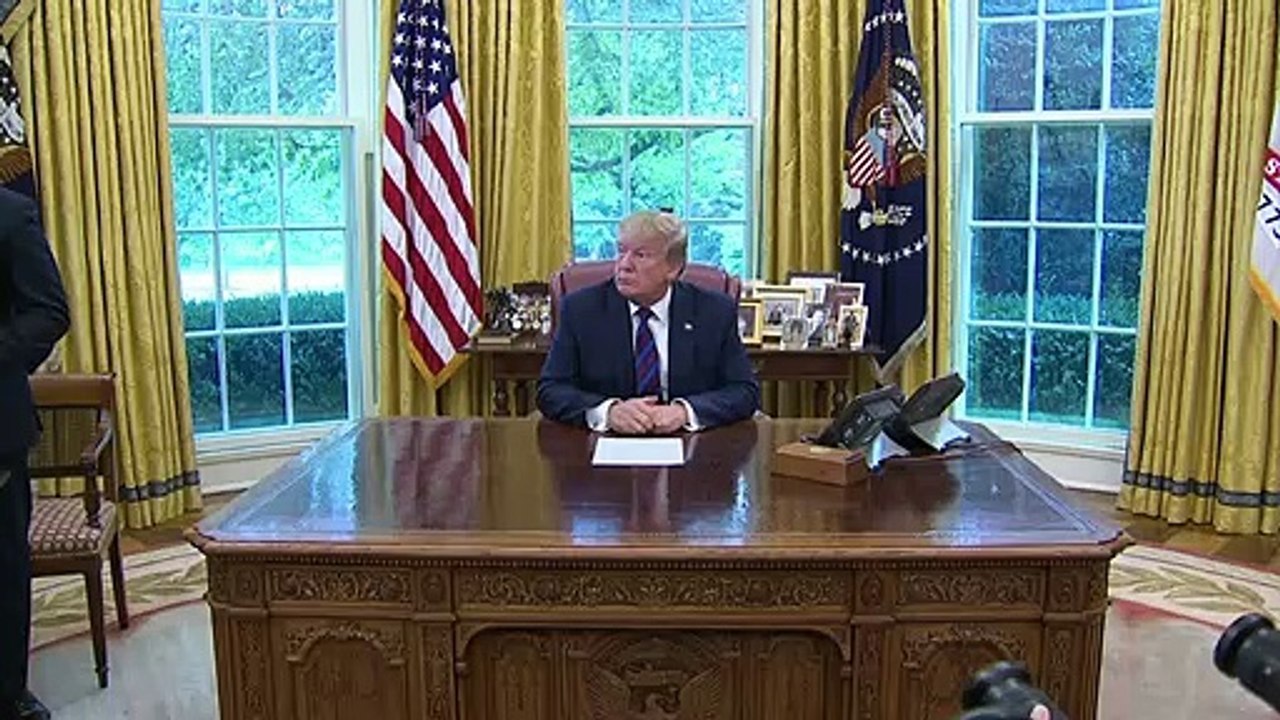 Trump: US-Wein sieht besser aus als französischer