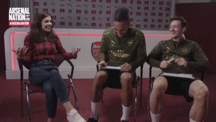 Entrevista a Aubameyang y Özil en la televisión del Arsenal