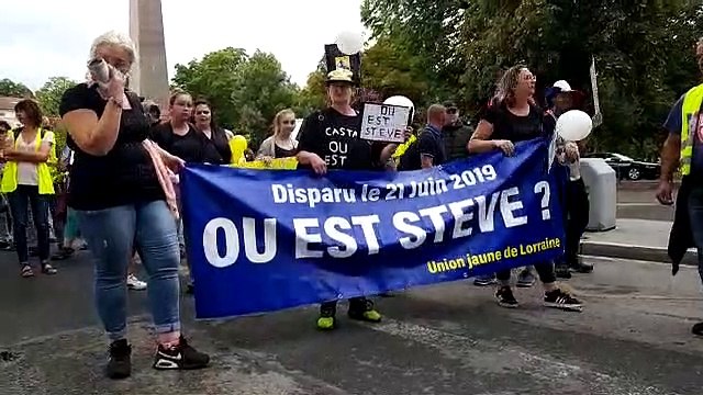 La manifestation des gilets jaunes est partie et attaque le centre-ville aux cris de où est Steve ?