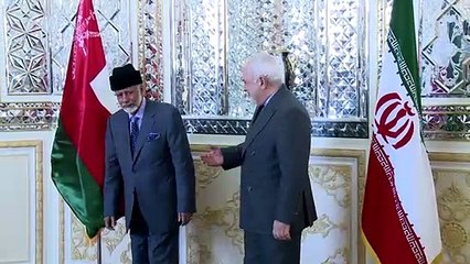 ظريف يستقبل نظيره العماني وسط تصاعد التوتر في الخليج