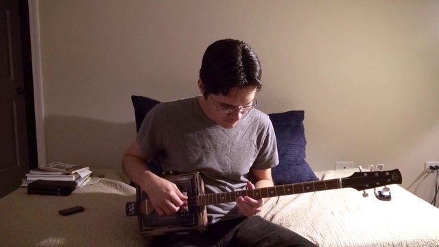 Cigar Box Guitar Imporvisation