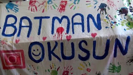 Fabrika çalışanları kitap okudu