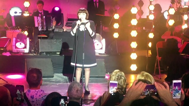 Mireille Mathieu en concert à Lacoste dans le Vaucluse