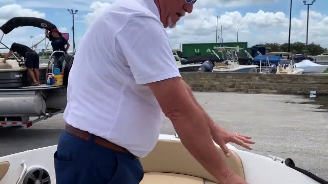 2019 Sea Ray SPX 190 Outboard For Sale at MarineMax Orlando, FL