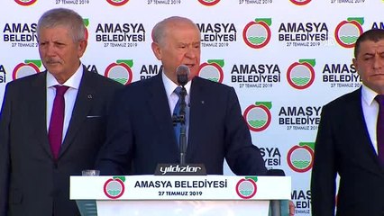 Bahçeli: "Vatandaşlarımızı faiz ve kur baskısından korumak muhakkak sağlanmalıdır"