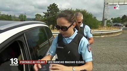Sécurité routière : 75% des jeunes reconnaissent utiliser leur téléphone portable en conduisant