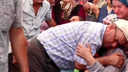 Küçük Melih, son yolculuğuna uğurlandı