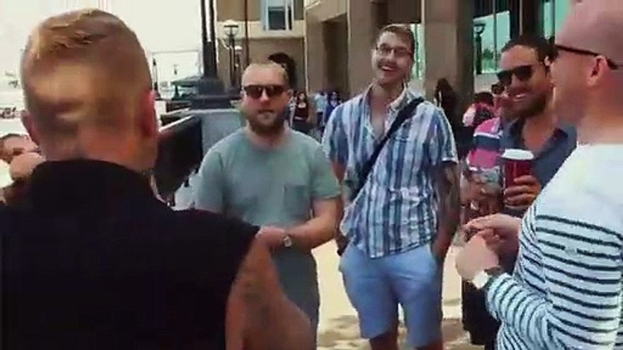 Ce tour de magie aurait pu très mal tourner mais...