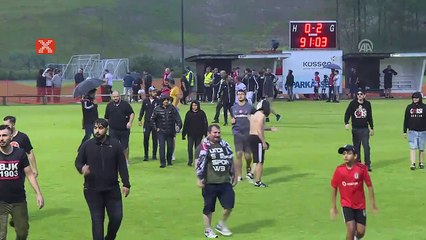 Beşiktaşlı taraftarlardan Orhan Ak tepkisi