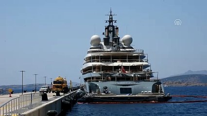 Mega yat 'Flying Fox'a 215 bin litre yakıt ikmali yapıldı