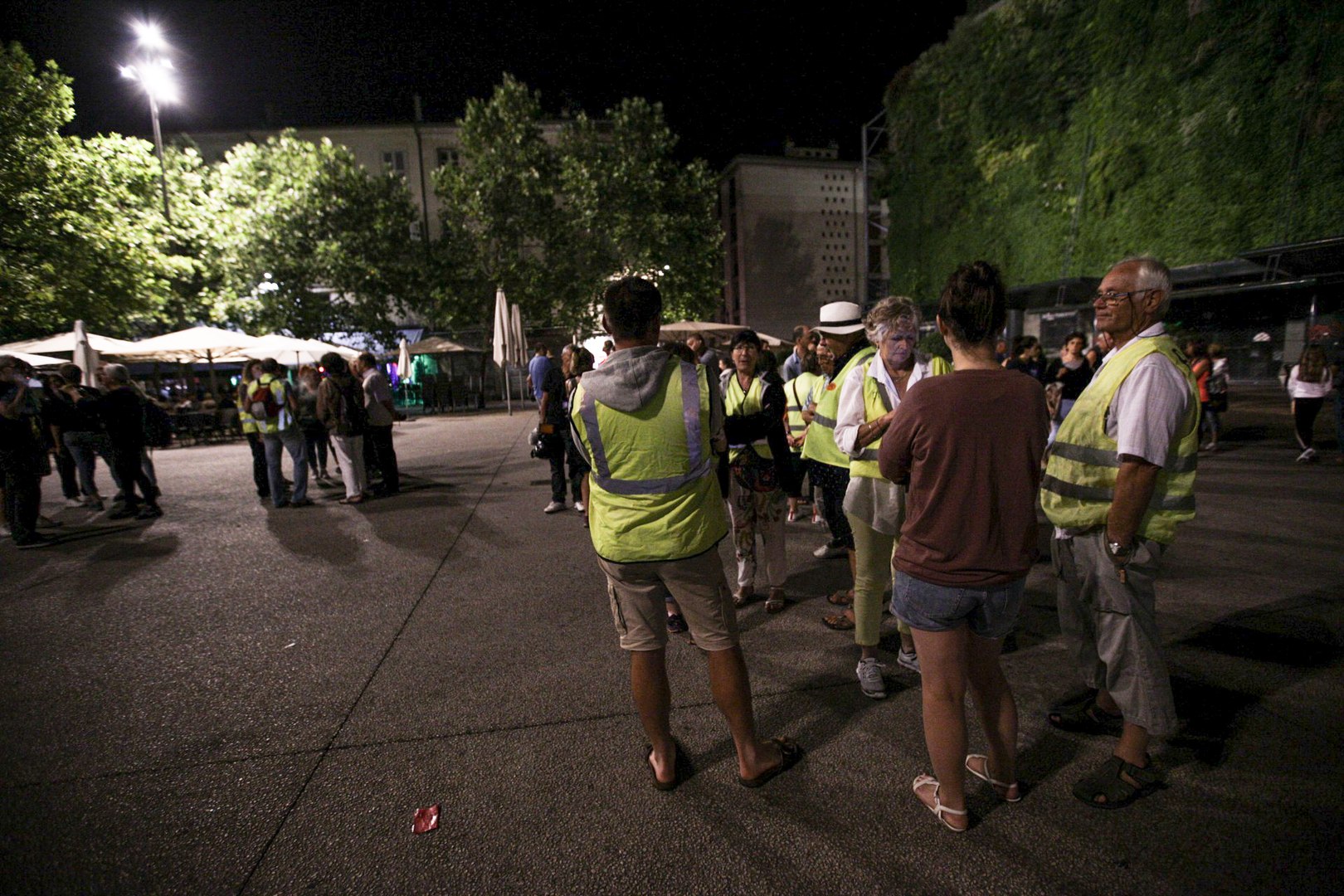 Des Gilets Jaunes Ont Manifesté En Plein Centre Davignon