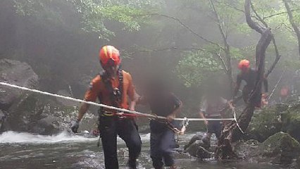 폭우에 하마터면...한라산 고립 초등생·교사 구조 / YTN