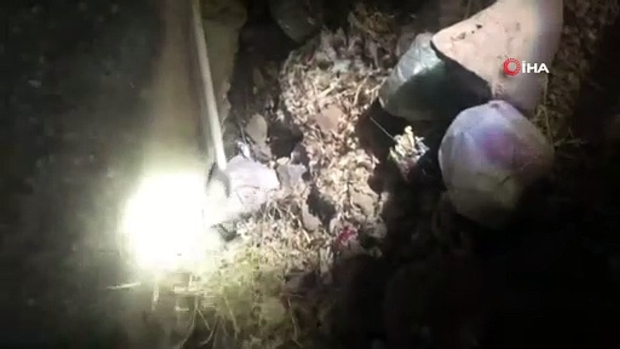 Cizre'de menfez altına gizlenmiş 3 kilo 702 gram esrar ele geçirildi