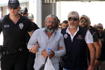 DEAŞ'ın sözde emiri internetteki haberlerini gösterip haraç toplamış