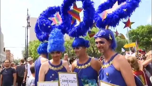 Защитить ЛГБТ: День Кристофер-стрит