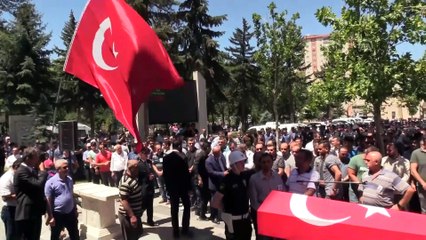 Download Video: Şehit polis memuru Taha Uluçay son yolculuğuna uğurlandı (2) - KAYSERİ