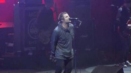 Gallagher resucita a Oasis en una noche cien por cien británica