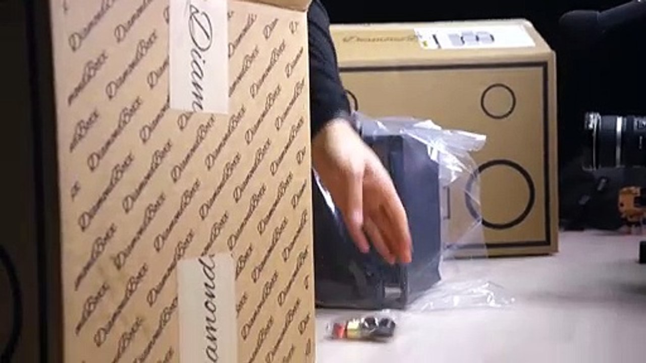 This Bluetooth Speaker Will Melt Your Face