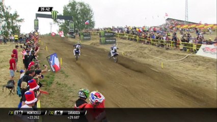 Romain Febvre passes Jeremy Seewer - MXGP Race 1 - MXGP of Czech Republic 2019