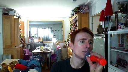 Wiwi égratigne "les petits signaux" de Giedré