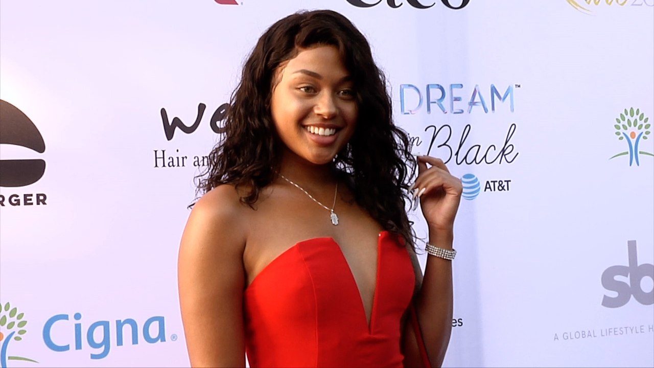Kaylen Zahara "HollyRod Foundation's 21st Annual DesignCare Gala" Red Carpet