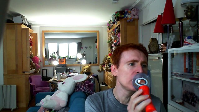 Wiwi égratigne here we are d'Eric Carter