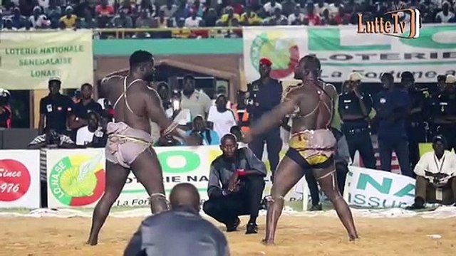Intégralité combat Modou Lô vs Eumeu Sène