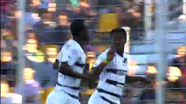 28/08/10 : Victor Hugo Montaño (28') : Arles-Avignon - Rennes (0-1)