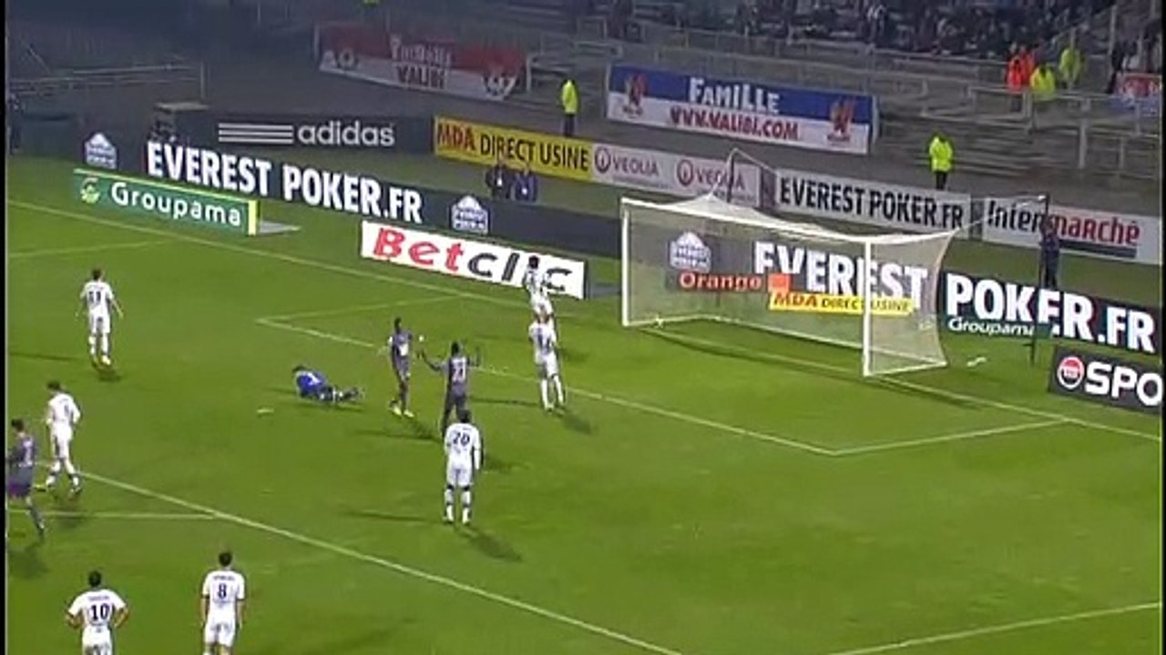 18/11/11 : Jonathan Pitroipa (39') : Lyon - Rennes (1-2)
