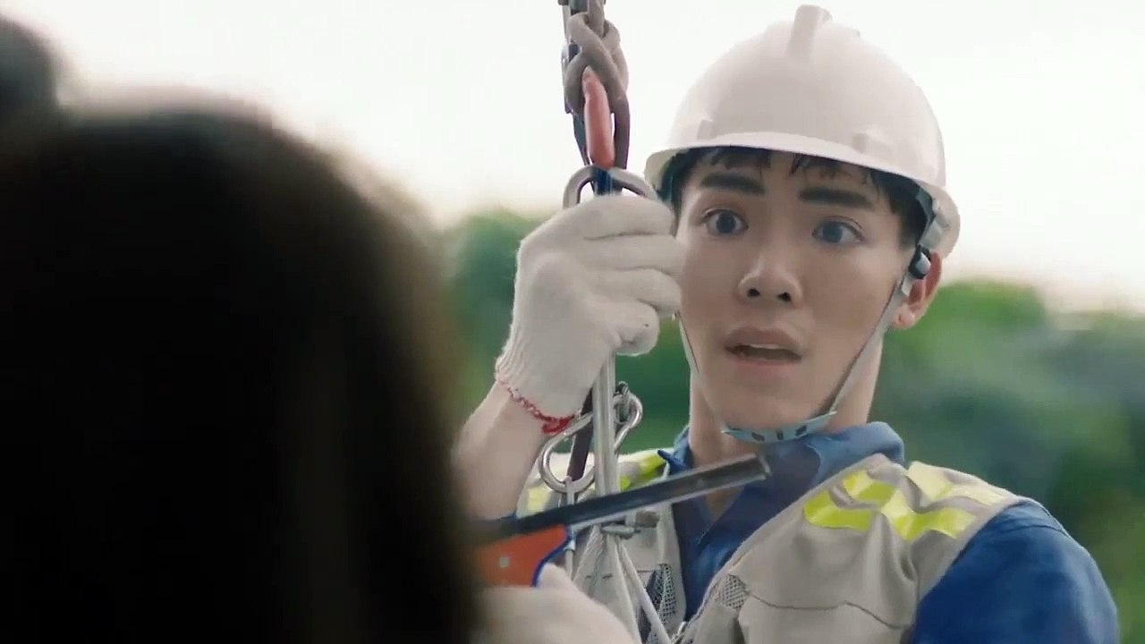 Erik tung MV "Có Tất Cả Nhưng Thiếu Anh" vì Lạc lối ở Bắc Kinh (JUY-817)