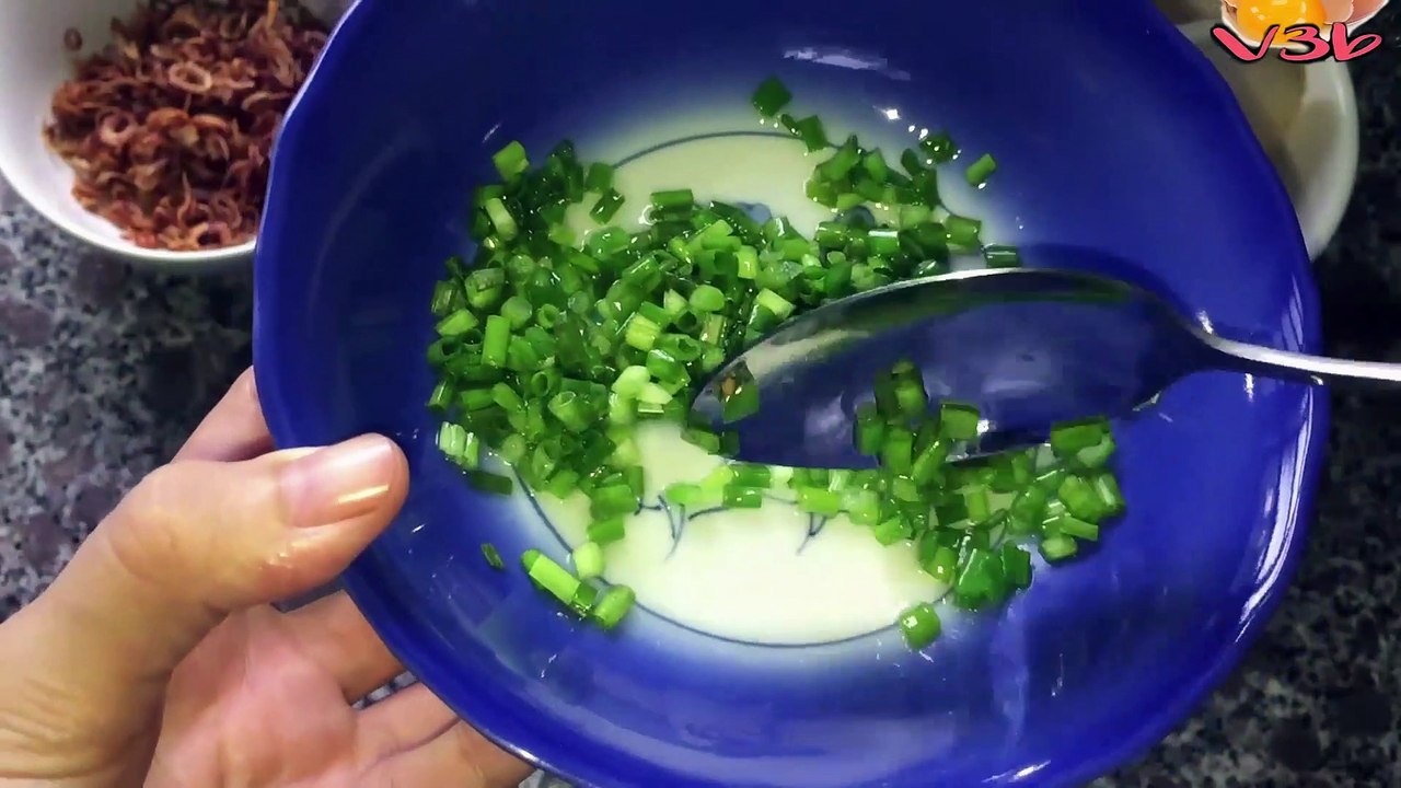Cách Làm Bánh Tráng Trộn Tóp Mỡ Tại Nhà
