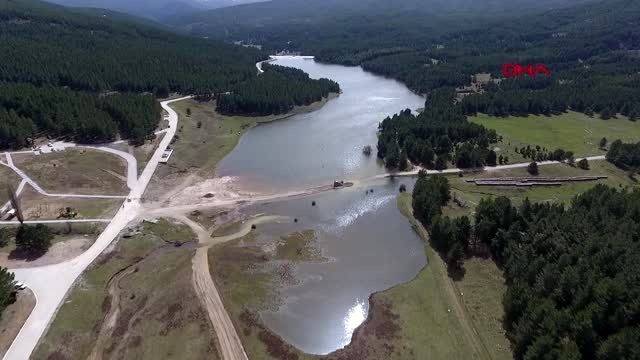 AFYONKARAHİSAR Gezgin arıcıların tercihi Akdağ