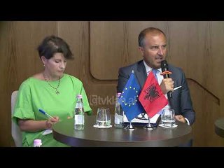 Soreca reagon per ceshtjen e Teatrit Kombetar