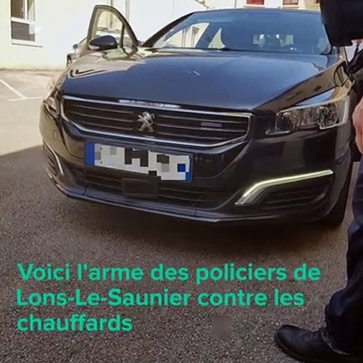 La voiture radar : l'arme des policiers de Lons-le-Saunier  contre les excès de vitesse