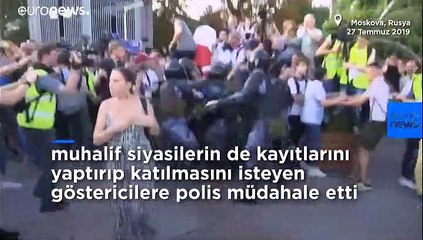 Moskova'da seçim protestosuna polis müdahalesi: En az bin kişi gözaltına alındı