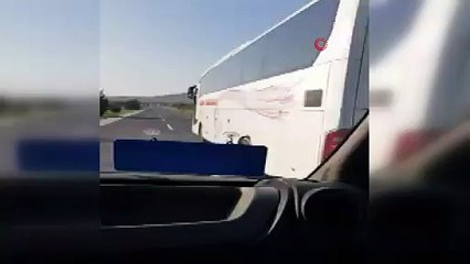 Neredeyse tuzla buz olmuş cama aldırmadan yoluna devam etti