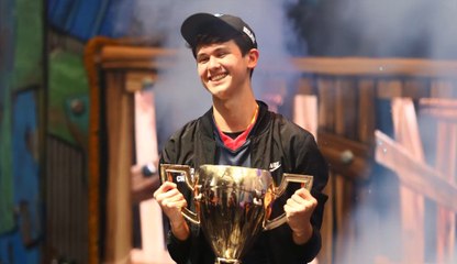 Kyle Giersdorf, 16 ans, alias «Bugha», champion du monde de Fortnite, va recevoir 3 millions de dollars