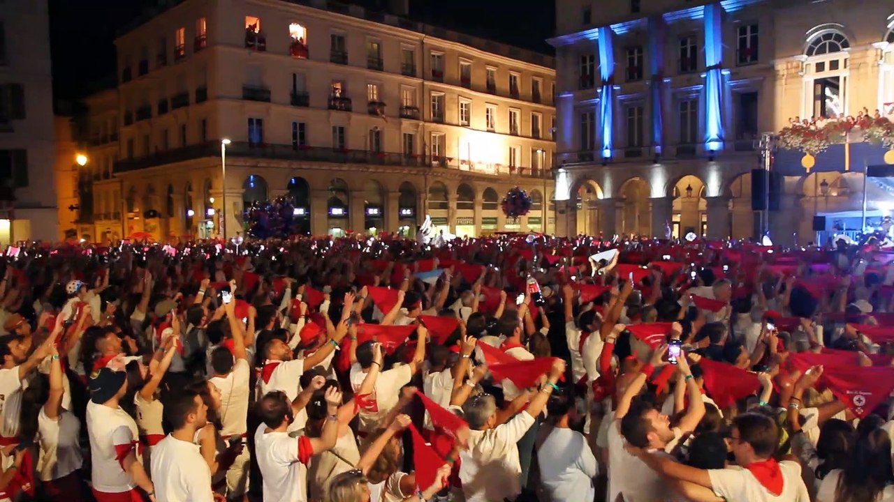 Peña Baiona - Vino Griego aux Fêtes de Bayonne