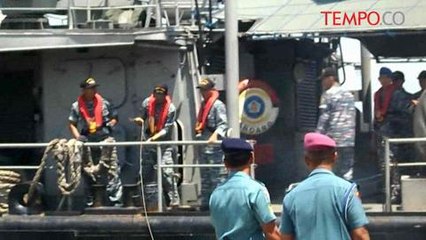 Jelang-Eksekusi-Dua-Kapal-Perang-Jaga-Perbatasan.flv