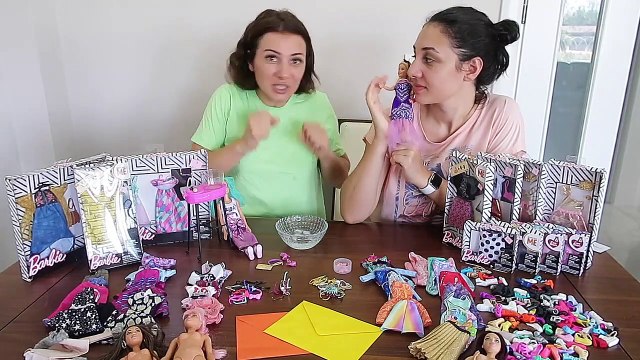 Renkli Zarflardan Ne Çıkarsa Barbie Kombin Challenge! Bidünya Oyuncak