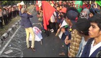 Memanas dan Saling Dorong Demo Mahasiswa di Depan Istana