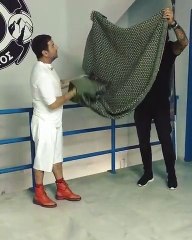 Θα κλαίτε από τα γέλια! Ο Γιώργος Μαζωνάκης σε ρόλο Δέσποινας Μοιραράκη... πουλάει χαλιά