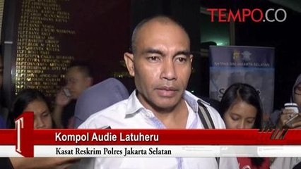 Kasat Reskrim Jaksel Tunjukkan Bekas Luka Digergaji